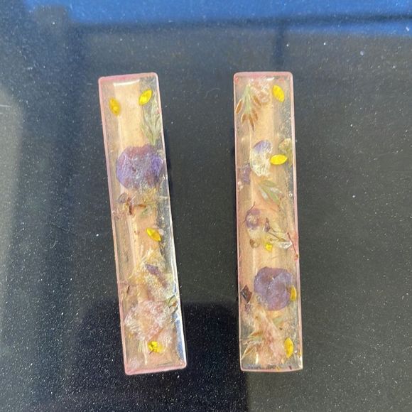 #1 Pressed Flower Hair Clip Set of 2 - Picture 7 of 9